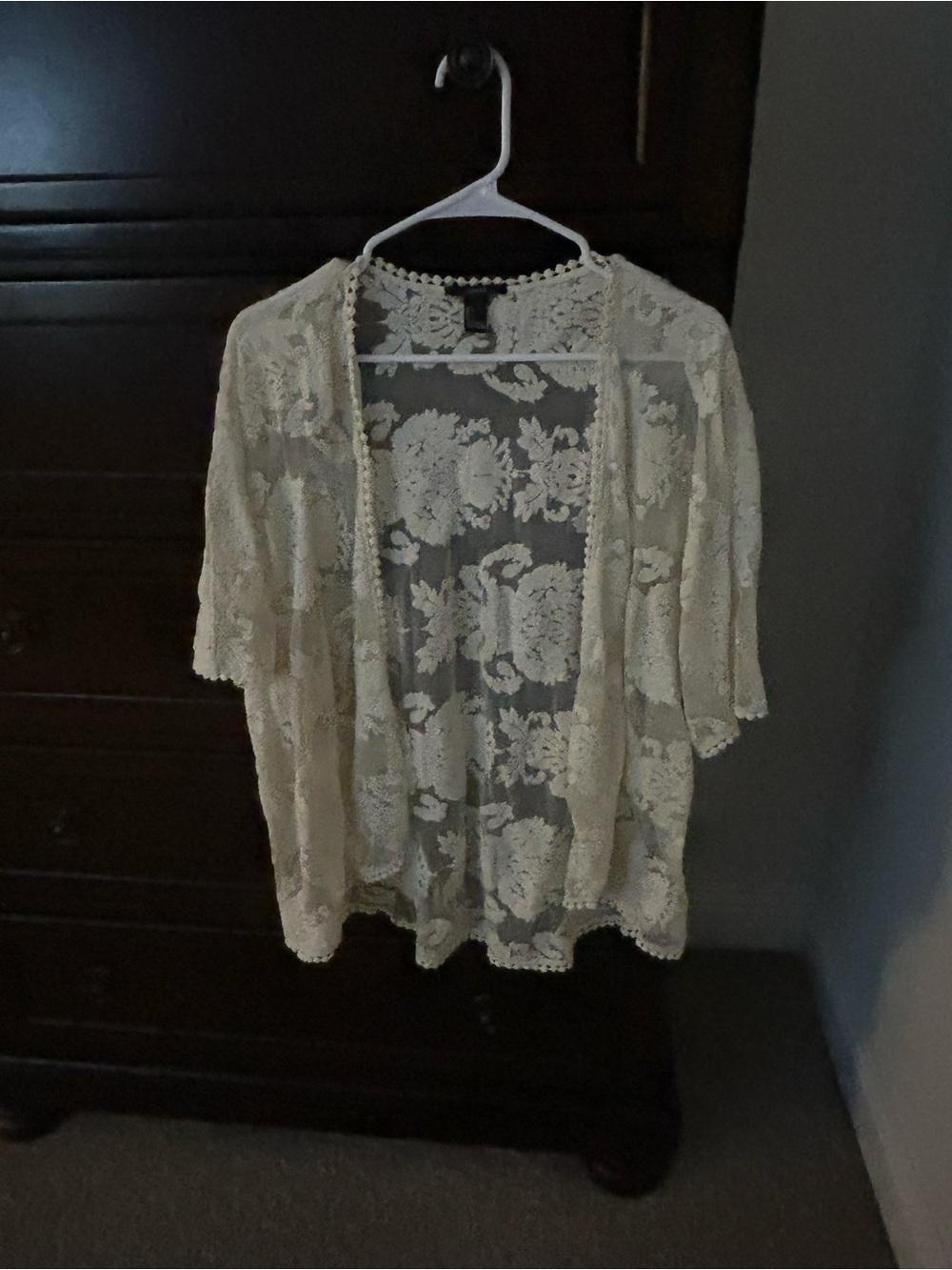 Forever 21 Cream Lace Open-Front Kimono